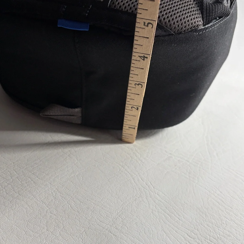 Think Tank Photo Turnstyle 10 V2.0 Sling Camera Bag Black Charcoal